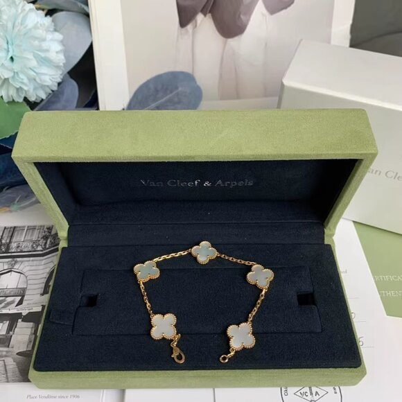 Van Cleef & Arpels  Bracelet - Picture 5 of 5